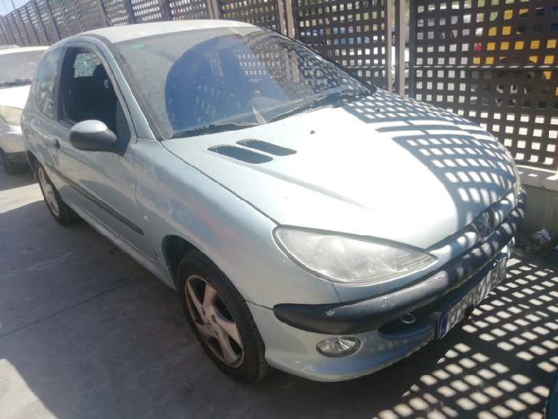 PEUGEOT 206 BERLINA