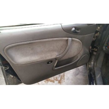 saab 9-3 berlina del año 1998