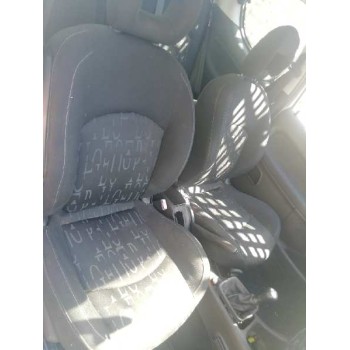 peugeot 206 berlina del año 2002