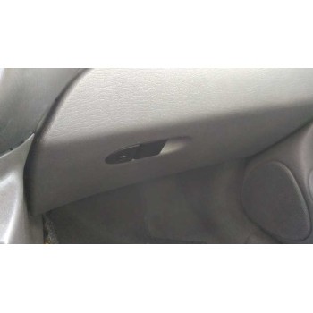 saab 9-3 berlina del año 1998