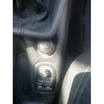 peugeot 206 berlina del año 2002