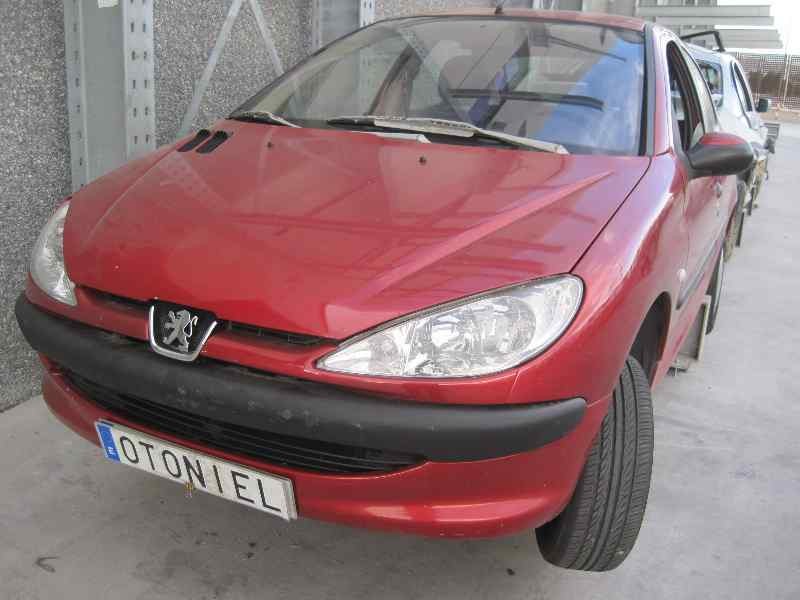 peugeot 206 berlina del año 2002