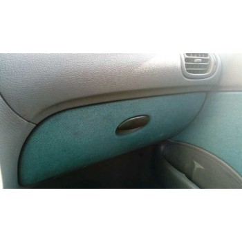 peugeot 206 berlina del año 1999