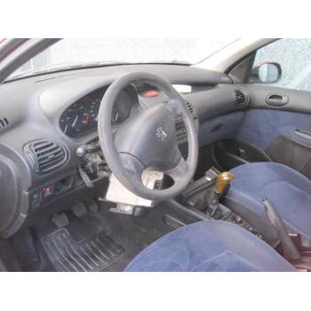 peugeot 206 berlina del año 2002