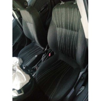 opel corsa d del año 2010