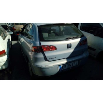 seat ibiza (6l1) del año 2003