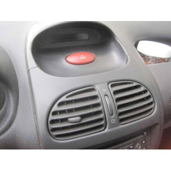 peugeot 206 berlina del año 2002