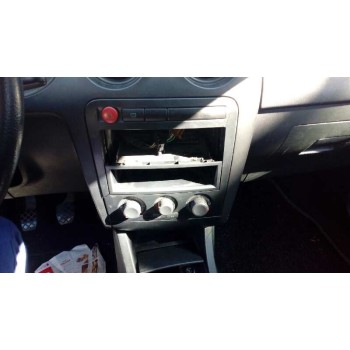 seat ibiza (6l1) del año 2003