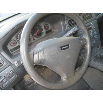 volvo s60 berlina del año 2001