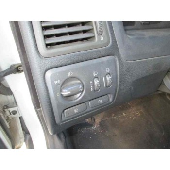 volvo s60 berlina del año 2001