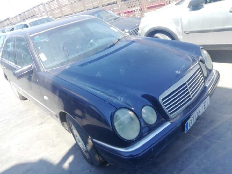 MERCEDES-BENZ CLASE E (W210) BERLINA DIESEL