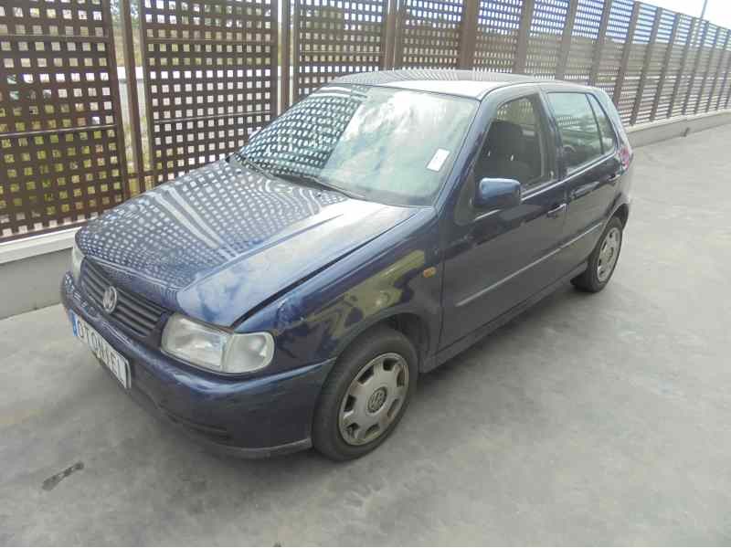 VOLKSWAGEN POLO BERLINA (6N1)