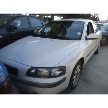 volvo s60 berlina del año 2001