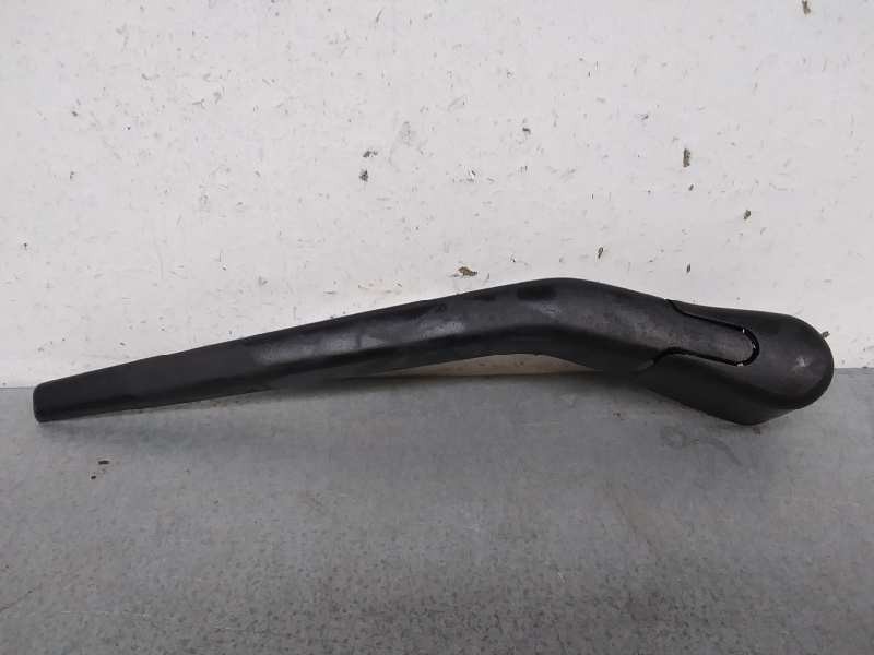 Recambio de brazo limpia trasero para volvo v40 inscription referencia OEM IAM   