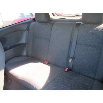 ford focus berlina (cak) del año 2000