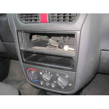 opel corsa c del año 2004