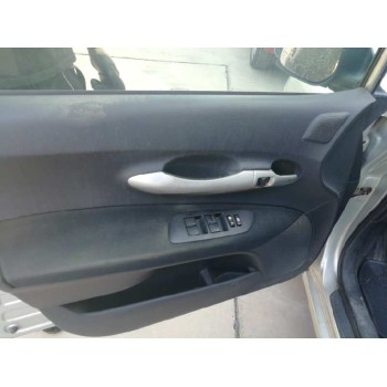 toyota auris del año 2007