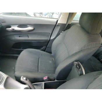 toyota auris del año 2007