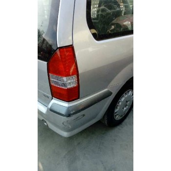mitsubishi space wagon (n80/n90) del año 2001
