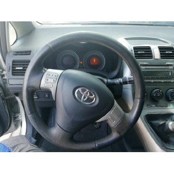toyota auris del año 2007