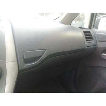 toyota auris del año 2007