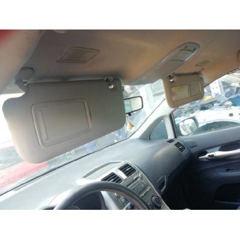 toyota auris del año 2007