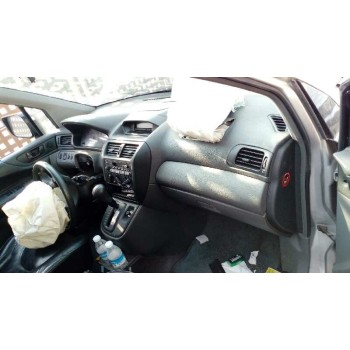 mitsubishi space wagon (n80/n90) del año 2001