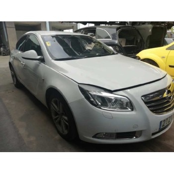 opel insignia berlina del año 2011