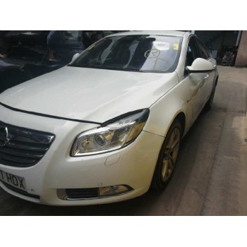 opel insignia berlina del año 2011