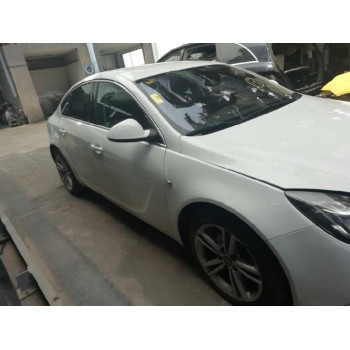 opel insignia berlina del año 2011