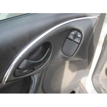 ford focus berlina (cak) del año 2000