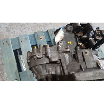 Recambio de caja cambios para peugeot 207 confort referencia OEM IAM 20CQ74  