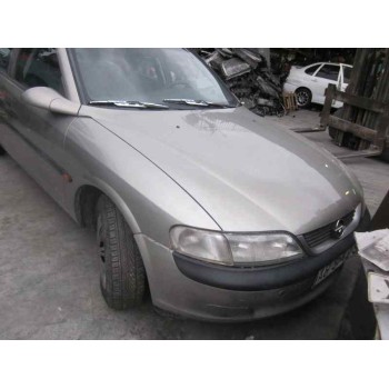 opel vectra b berlina del año 1997