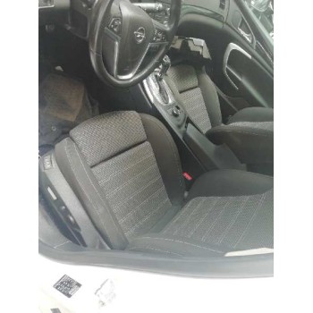 opel insignia berlina del año 2011