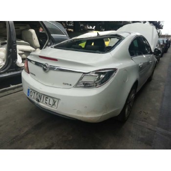 opel insignia berlina del año 2011