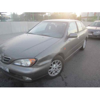 nissan primera berlina (p11) del año 2000