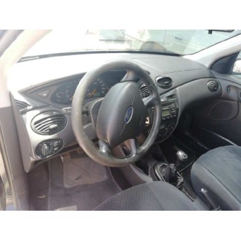 ford focus berlina (cak) del año 2004