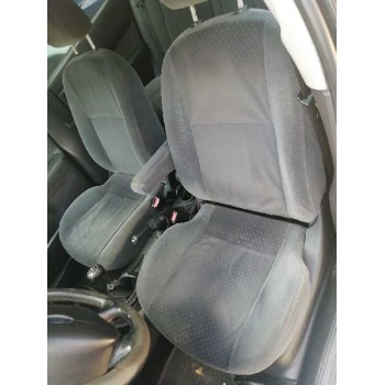 ford focus berlina (cak) del año 2004