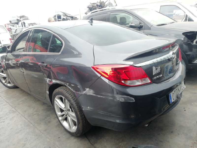 OPEL INSIGNIA BERLINA