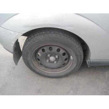 ford focus berlina (cak) del año 2000