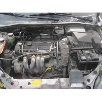 ford focus berlina (cak) del año 2000