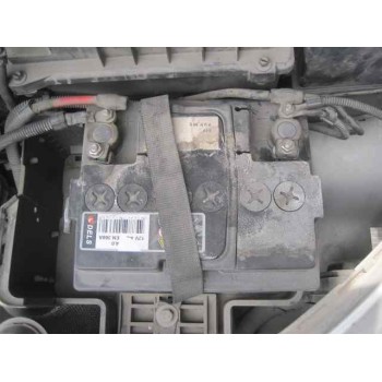 ford focus berlina (cak) del año 2000