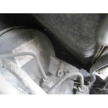 ford focus berlina (cak) del año 2000