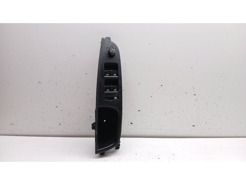 Recambio de mando elevalunas delantero izquierdo para audi q7 (4lb) 3.0 tdi quattro referencia OEM IAM 4l1867171  