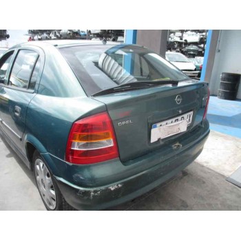 opel astra g berlina del año 2001