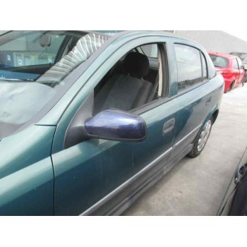 opel astra g berlina del año 2001