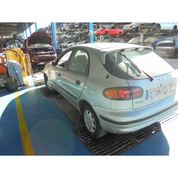 daewoo lanos del año 2001