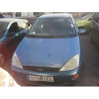 ford focus berlina (cak) del año 2001