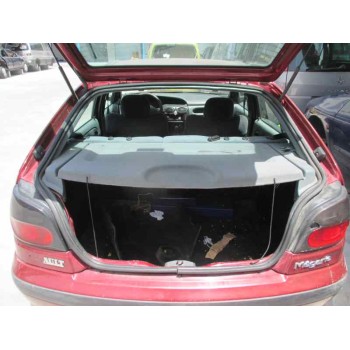 renault megane i berlina hatchback (ba0) del año 1998