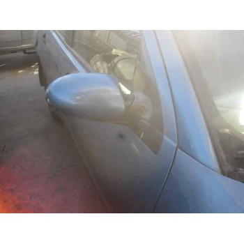 ford focus berlina (cak) del año 2001